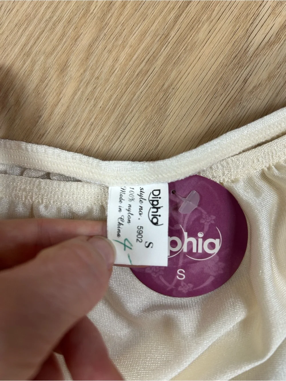 Diphia brand new
